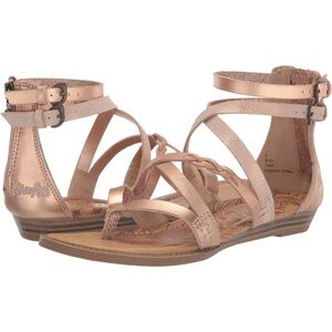 Kids' Bungalo Footbed Sandal
Blowfish Malibu NWOT Very cute rose gold color.